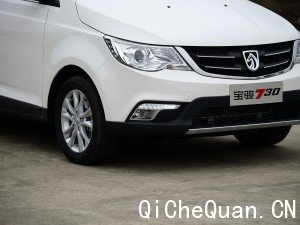 上汽通用五菱 宝骏730 2015款 1.8L 手动豪华导航ESP版 7座
